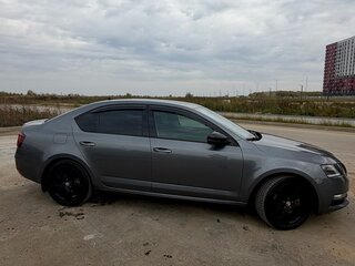 2019 Skoda Octavia III (A7) Рестайлинг, серый, 2000000 рублей, вид 3