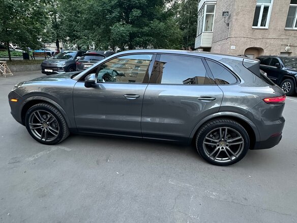 2019 Porsche Cayenne III, серый, 5800000 рублей - вид 8