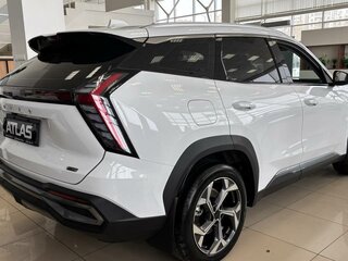 2026 Geely Atlas II, белый, 4119990 рублей, вид 4