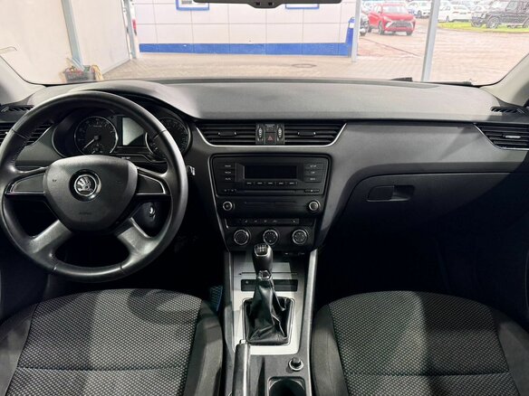 2014 Skoda Octavia III (A7), белый, 844000 рублей - вид 9