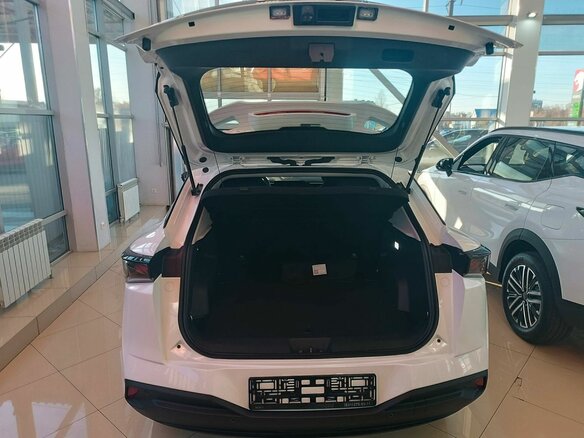 2026 Omoda C5 II, белый, 2250000 рублей - вид 17