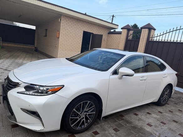 2015 Lexus ES 250 VI Рестайлинг, белый, 3000100 рублей - вид 2