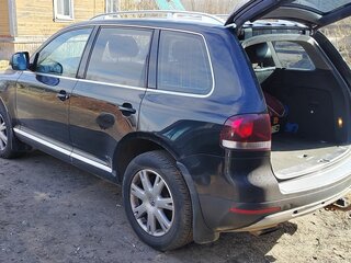 2010 Volkswagen Touareg I Рестайлинг, чёрный, 1130000 рублей, вид 5