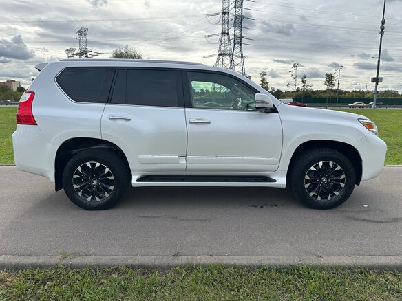 2012 Lexus GX 460 II, белый, 3100000 рублей - вид 3