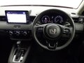 2026 Honda Vezel II Рестайлинг, красный, 2035000 рублей - вид 4