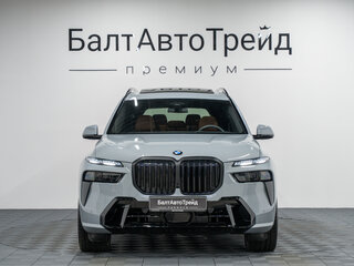 2026 BMW X7 40d I (G07) Рестайлинг, серый, 17750000 рублей, вид 5