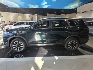 2026 Tenet T8, зелёный, 3299000 рублей, вид 2