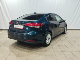 2019 Kia Cerato III Рестайлинг (Classic), синий, 1400000 рублей, вид 4