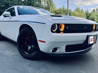 2018 Dodge Challenger III Рестайлинг 2, белый, 3850000 рублей, вид 1