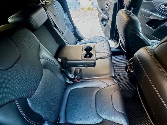 2018 Jeep Cherokee V (KL) Рестайлинг, чёрный, 2500000 рублей - вид 17