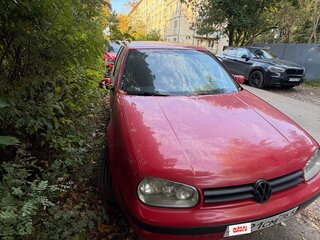 2002 Volkswagen Golf IV, красный, 220000 рублей, вид 1