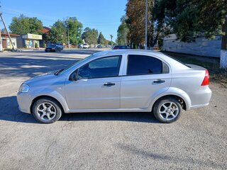 2008 Chevrolet Aveo I Рестайлинг, серебристый, 390000 рублей, вид 2