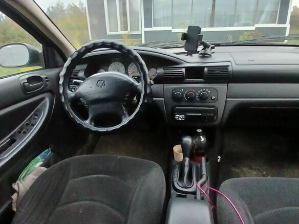 2004 Dodge Stratus II Рестайлинг, серый - вид 3