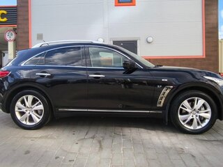 2014 Infiniti QX70, чёрный, 2150000 рублей, вид 3