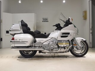 2008 Honda GL 1800 Gold Wing, белый, 980000 рублей, вид 2