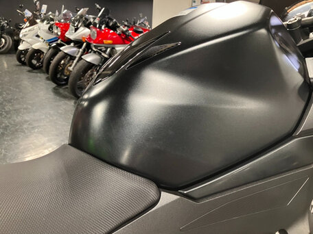 2021 Kawasaki Z 400, чёрный, 530000 рублей, вид 5
