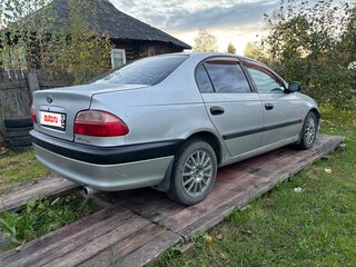 2001 Toyota Avensis I Рестайлинг, серый, 320000 рублей, вид 2
