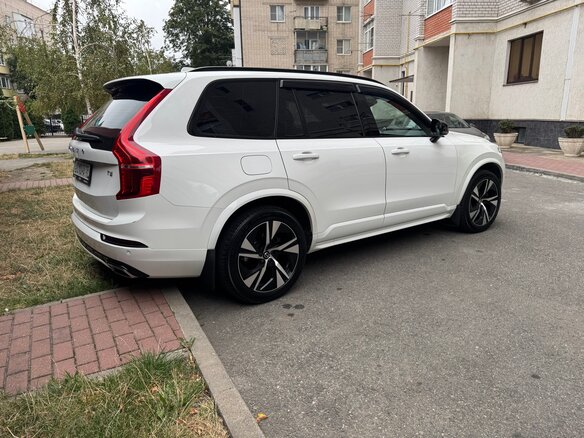 2020 Volvo XC90 II Рестайлинг 1, белый, 3950000 рублей - вид 8