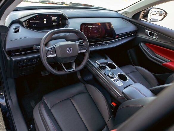 2023 Changan CS55 Plus II, чёрный, 1495000 рублей - вид 12