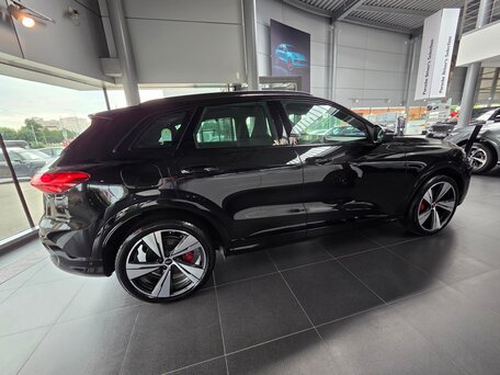 2026 Audi Q5 40 TDI III (GU), чёрный, 8850000 рублей, вид 5