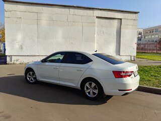 2019 Skoda Superb III, белый, 1390000 рублей, вид 4
