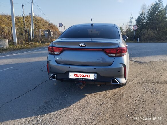 2020 Kia Rio IV, серый, 1500000 рублей - вид 3