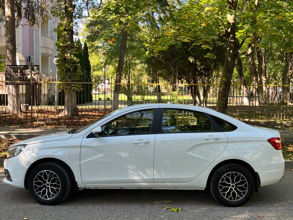 2017 Lada (ВАЗ) Vesta I, белый - вид 7
