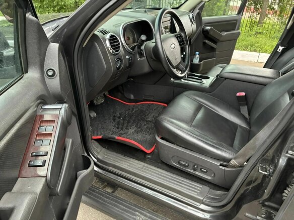 2007 Ford Explorer IV, серый, 749000 рублей - вид 6