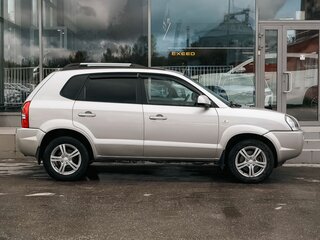 2008 Hyundai Tucson I, серебристый, 790000 рублей, вид 4