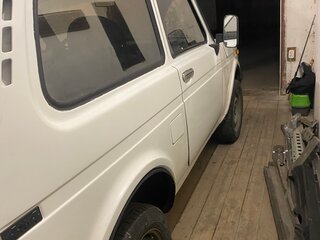 1995 Lada (ВАЗ) 2121 (4x4) I Рестайлинг, белый, 175000 рублей, вид 4
