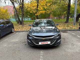 2019 Chevrolet Malibu IX Рестайлинг, серый, 1700000 рублей, вид 2