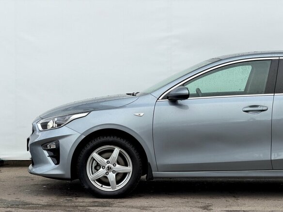 2020 Kia Ceed III, серый, 1670000 рублей - вид 6