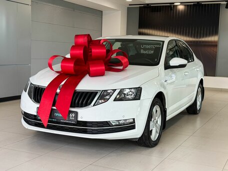 2018 Skoda Octavia III (A7) Рестайлинг, белый, 1857000 рублей, вид 1