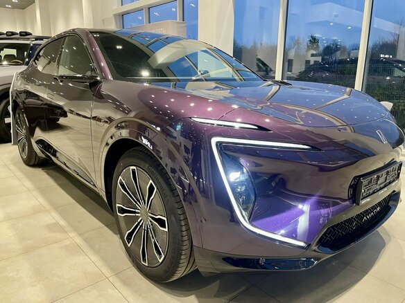 2026 Avatr 07, фиолетовый, 7000000 рублей - вид 2