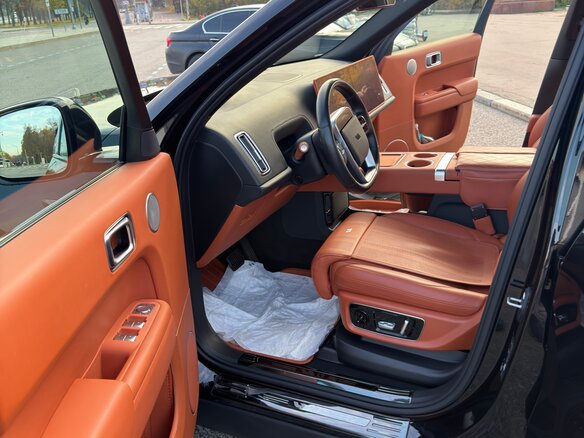 2023 Li Auto (Lixiang) L9 44.5 kWh I, чёрный, 8750000 рублей - вид 25