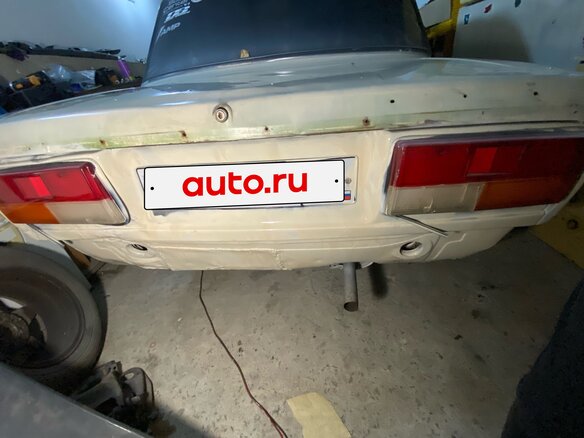 1996 Lada (ВАЗ) 2105, бежевый, 40000 рублей