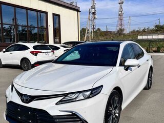 2022 Toyota Camry VIII (XV70) Рестайлинг, белый, 3550000 рублей, вид 1