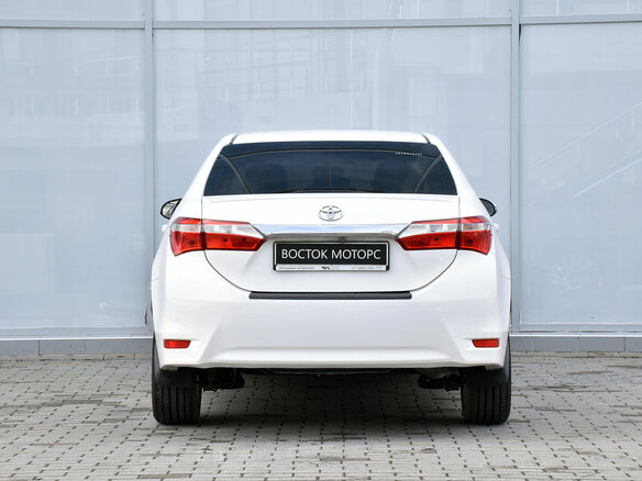 2013 Toyota Corolla XI (E160, E170, E180), белый, 1150000 рублей - вид 5