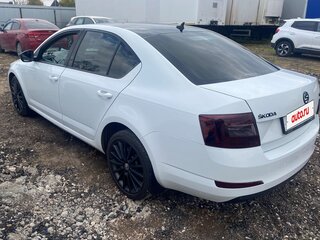 2016 Skoda Octavia III (A7), белый, 1100000 рублей, вид 4