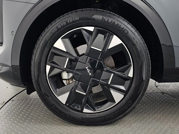 2025 Kia Sportage V Рестайлинг, серый, 4270000 рублей - вид 32