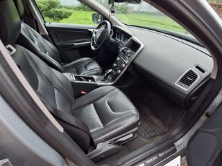 2015 Volvo XC60 I Рестайлинг, серебристый, 2190000 рублей, вид 5
