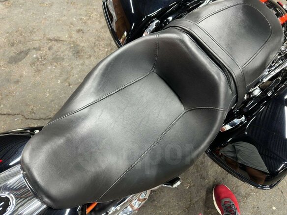 2018 Harley-Davidson Street Glide, серебристый, 1740000 рублей - вид 35