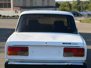 2005 Lada (ВАЗ) 2107, белый, 90000 рублей, вид 5