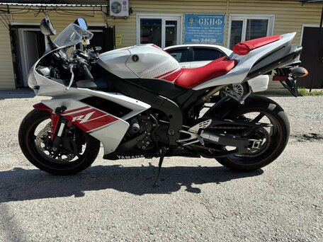 2008 Yamaha YZF-R1, белый, 855000 рублей, вид 5