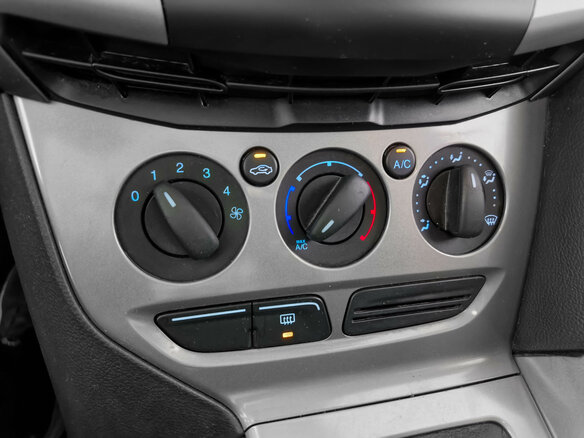2011 Ford Focus III, синий - вид 15