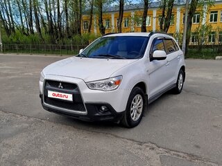 2011 Mitsubishi ASX I, белый, 850000 рублей, вид 1
