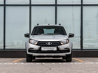 2026 Lada (ВАЗ) Granta Cross I Рестайлинг, серебристый, 1246000 рублей, вид 3