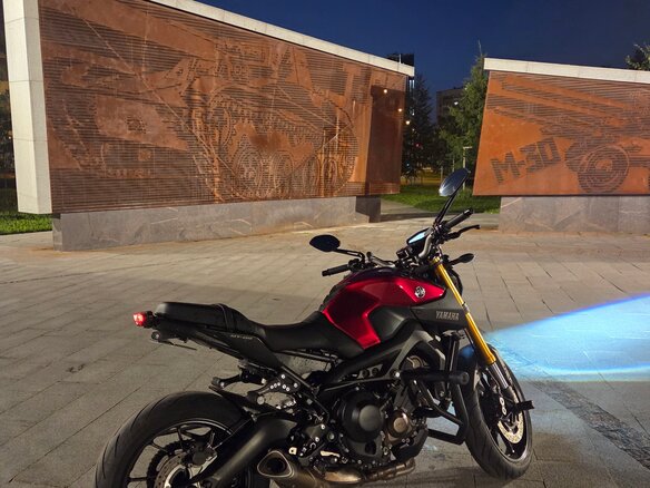 2015 Yamaha MT-09 (FZ-09), красный, 699999 рублей - вид 1