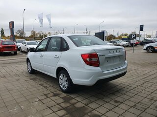 2026 Lada (ВАЗ) Granta I Рестайлинг, белый, 1068000 рублей, вид 4
