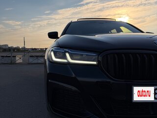 2020 BMW 5 серии 530d xDrive VII (G30/G31/G38) Рестайлинг, чёрный, 4750000 рублей, вид 3